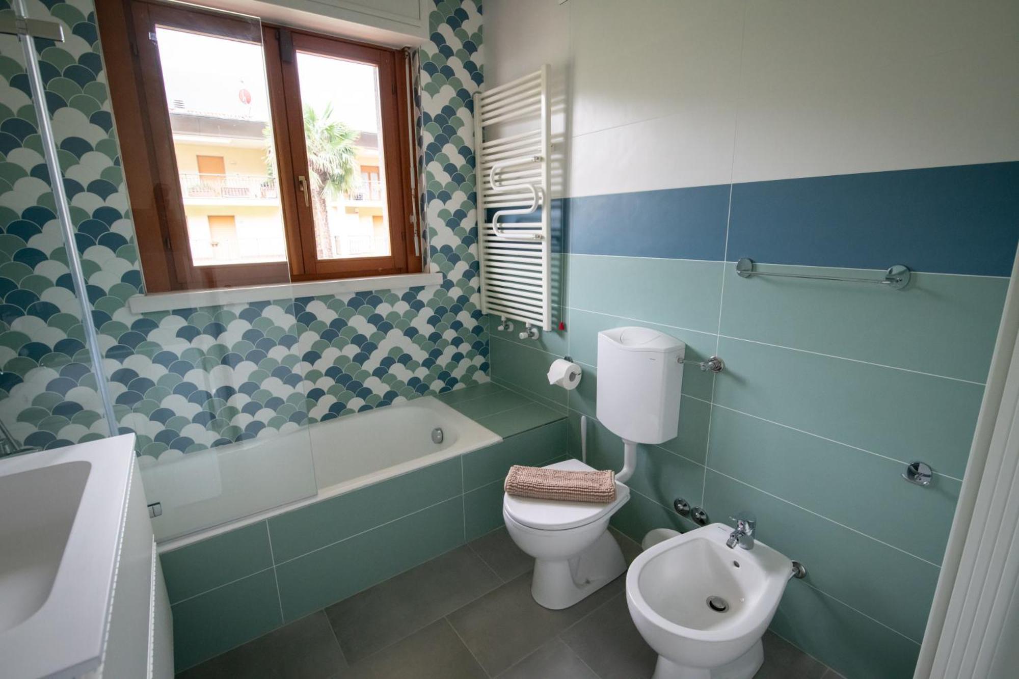 Residenza Lago Sereno Porto Ceresio Luaran gambar