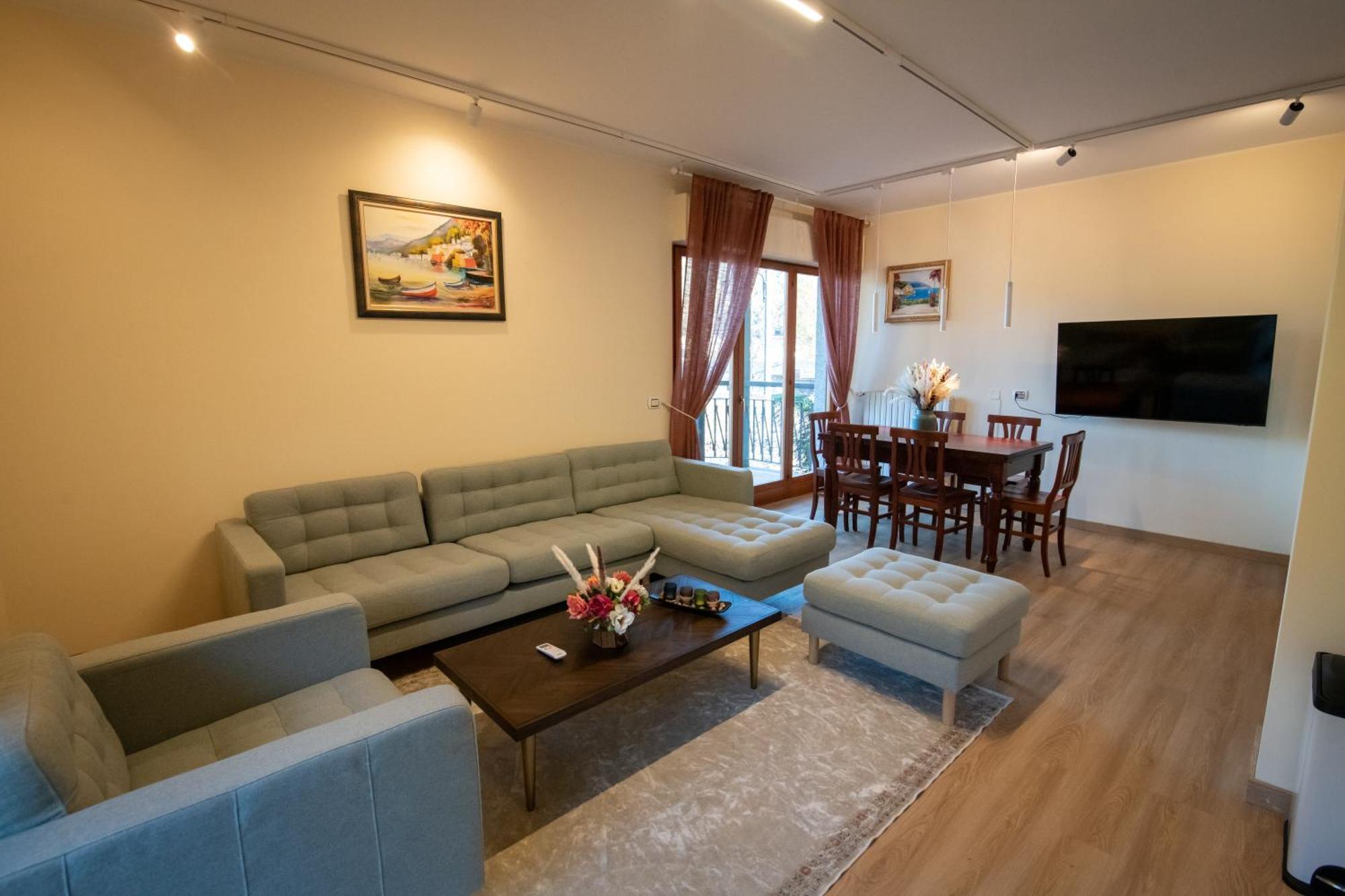 Residenza Lago Sereno Porto Ceresio Luaran gambar